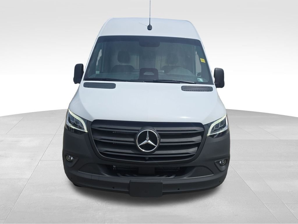 New 2026 Arctic White Mercedes-Benz Cargo 144 WB image 8