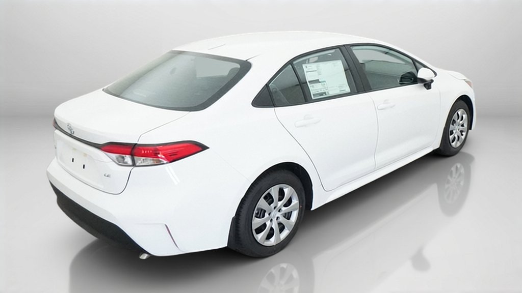 New 2027 Ice Cap Toyota LE image 9