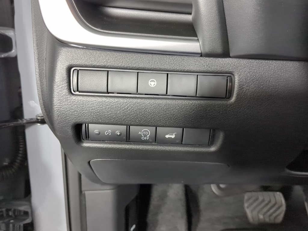 New 2026 Boulder Gray Pearl Nissan SV image 29