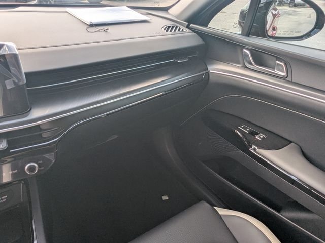 2026 Kia K5 GT-Line - Photo 17