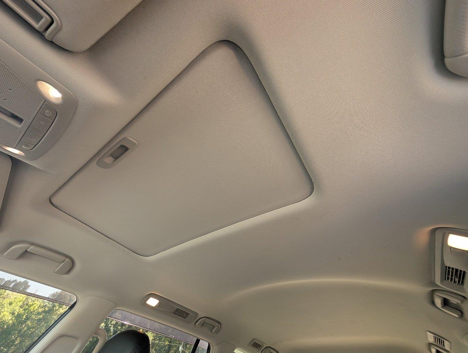 2023 Nissan Armada SL - Photo 44