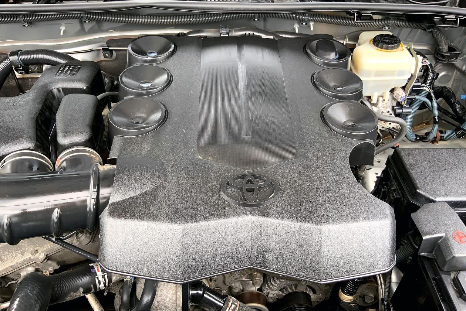 Used 2011 Classic Silver Metallic Toyota SR5 image 30