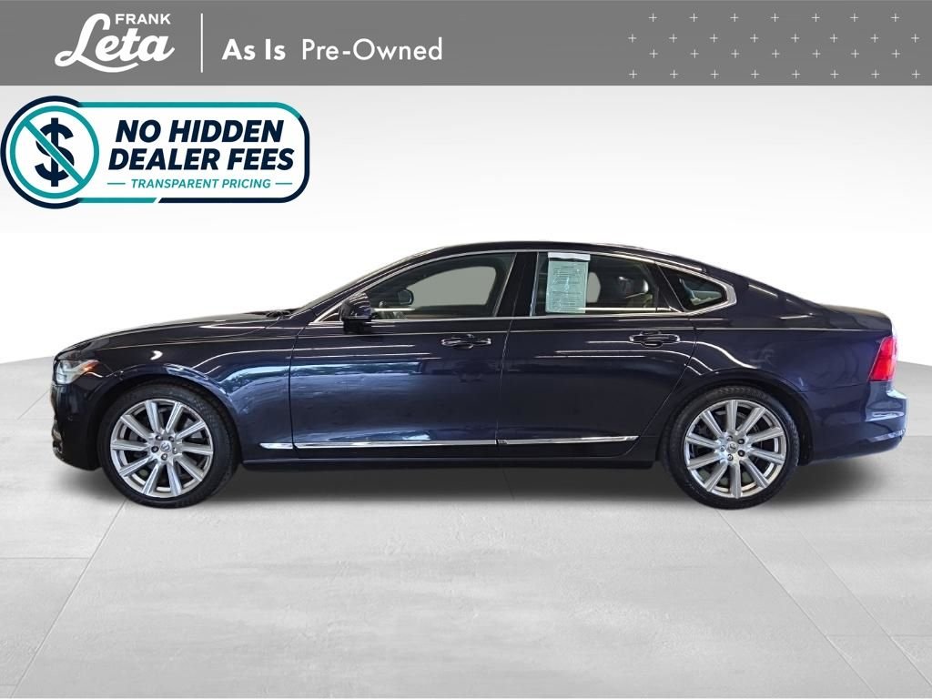 Used 2017 Magic Blue Metallic Volvo  image 3