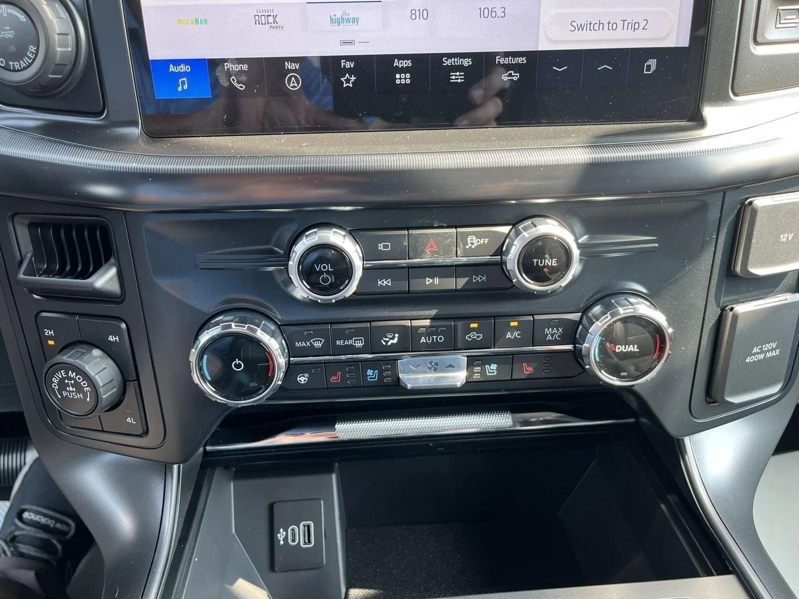 New 2026 Star White Metallic Tri-Coat Ford Lariat® image 21
