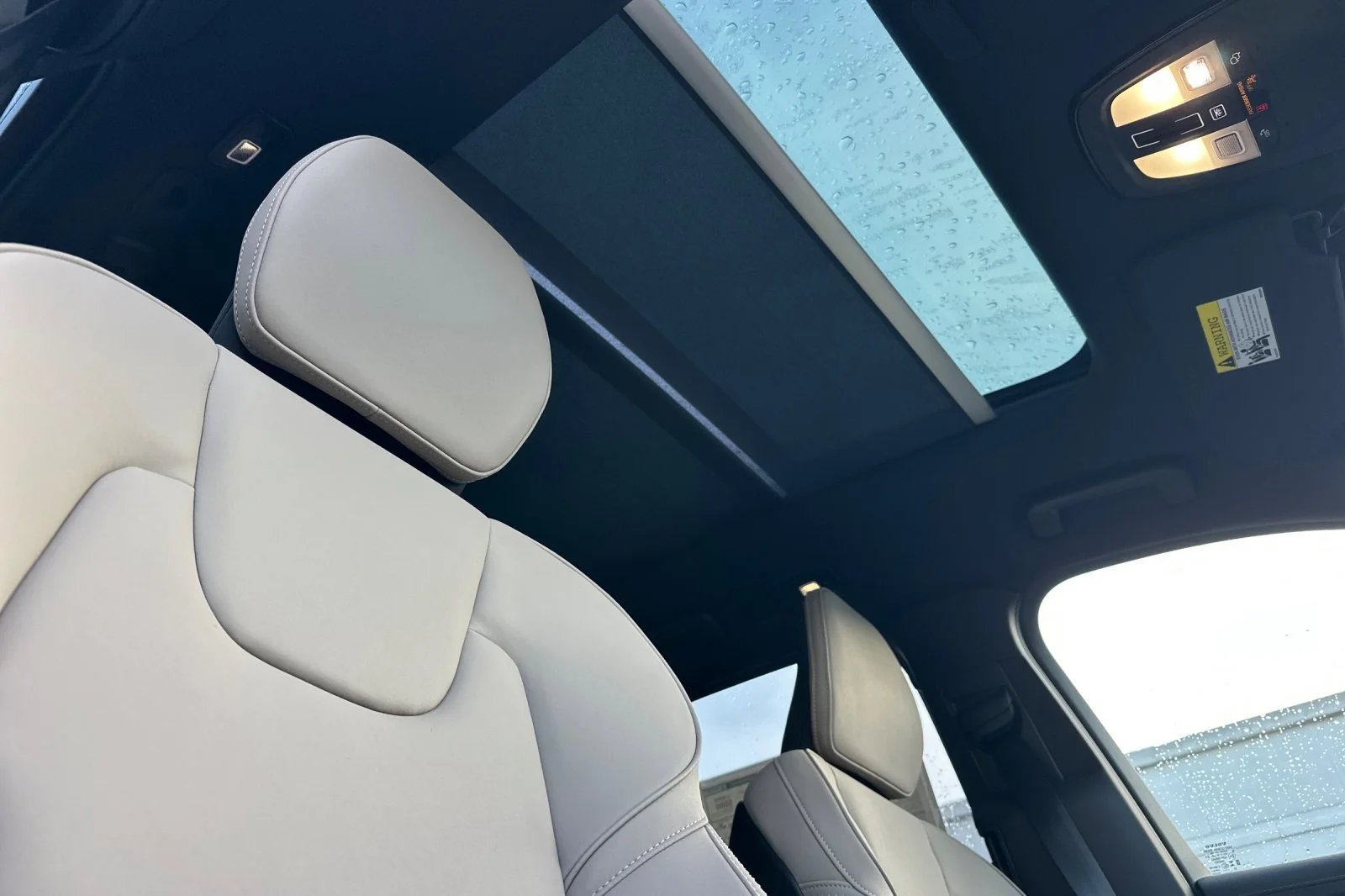 2026 Volvo XC90 Plus - Photo 15