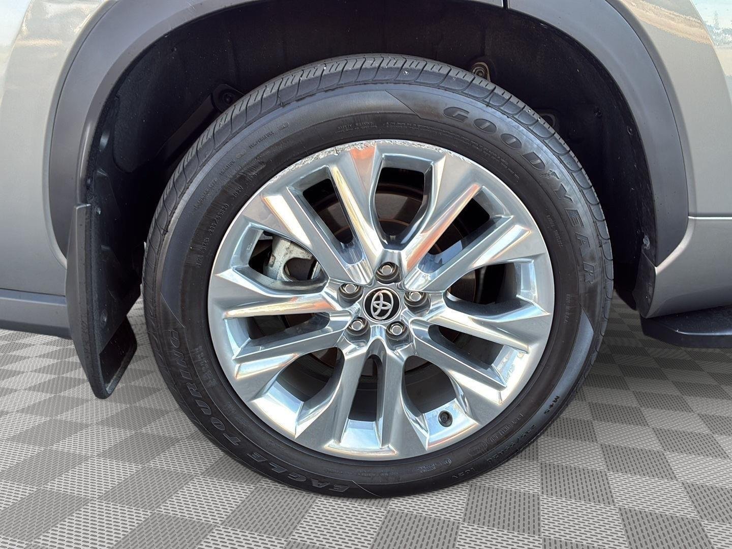 Certified Used 2025 Heavy Metal Toyota Limited image 15