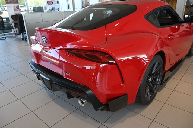 New 2026 Renaissance Red 2.0 Toyota  3.0 MT image 6