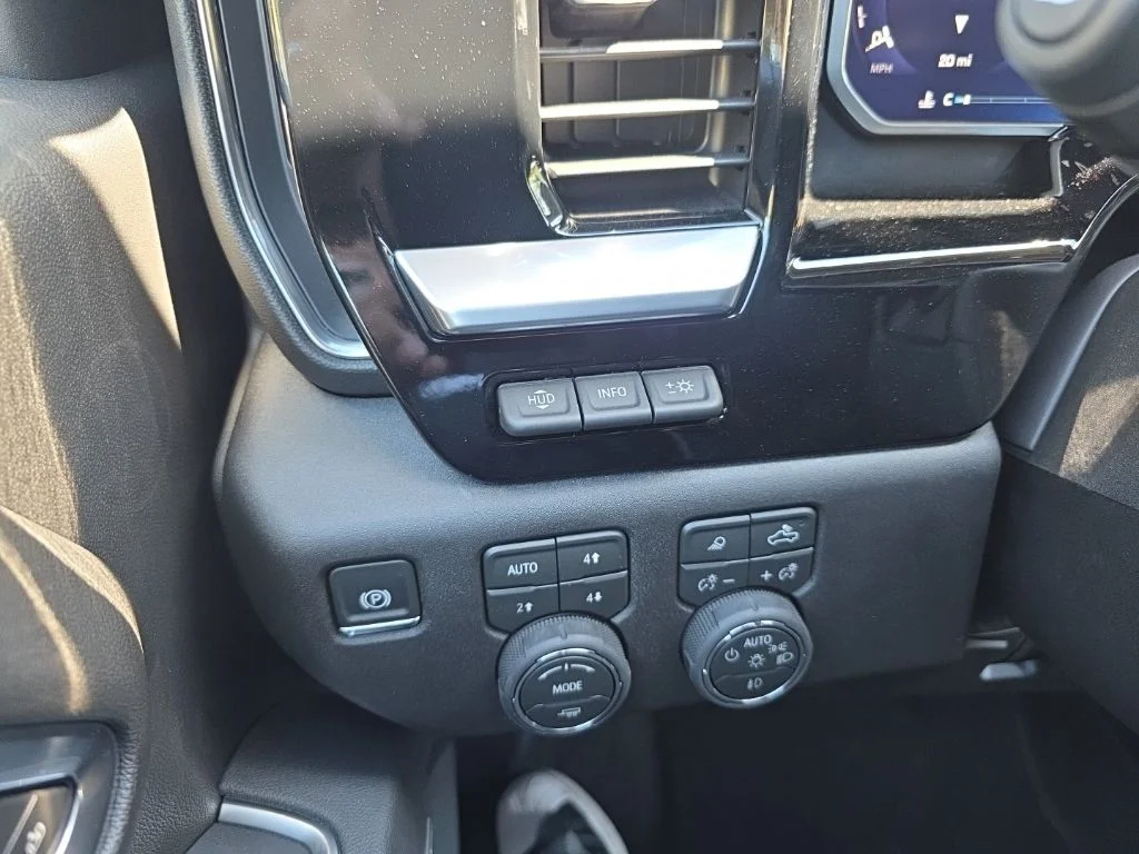 2026 Chevrolet Silverado 3500HD LTZ - Photo 17