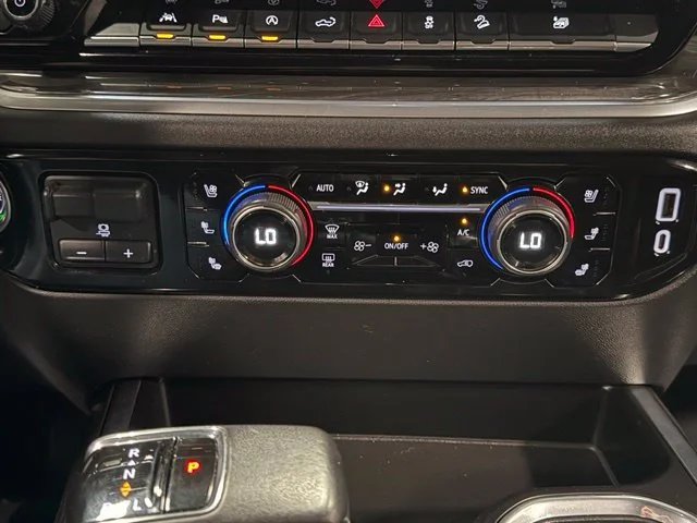 Used 2022 Blue Chevrolet LTZ image 27