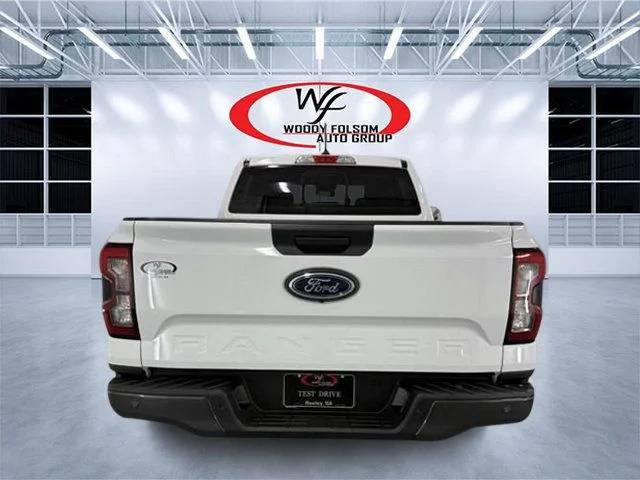 Used 2026 White Ford Lariat image 7