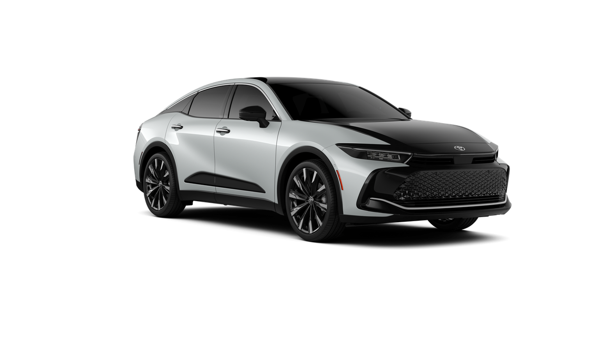 New 2026 Oxygen White with Black bi-tone Toyota Platinum image 15