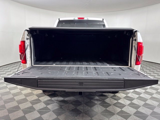 Used 2016 White Ford Lariat image 20