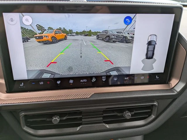 New 2026 Velocity Blue Metallic Ford Outer Banks® image 20