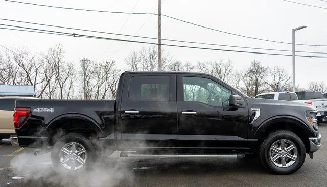 Used 2025 Black Ford XLT image 5