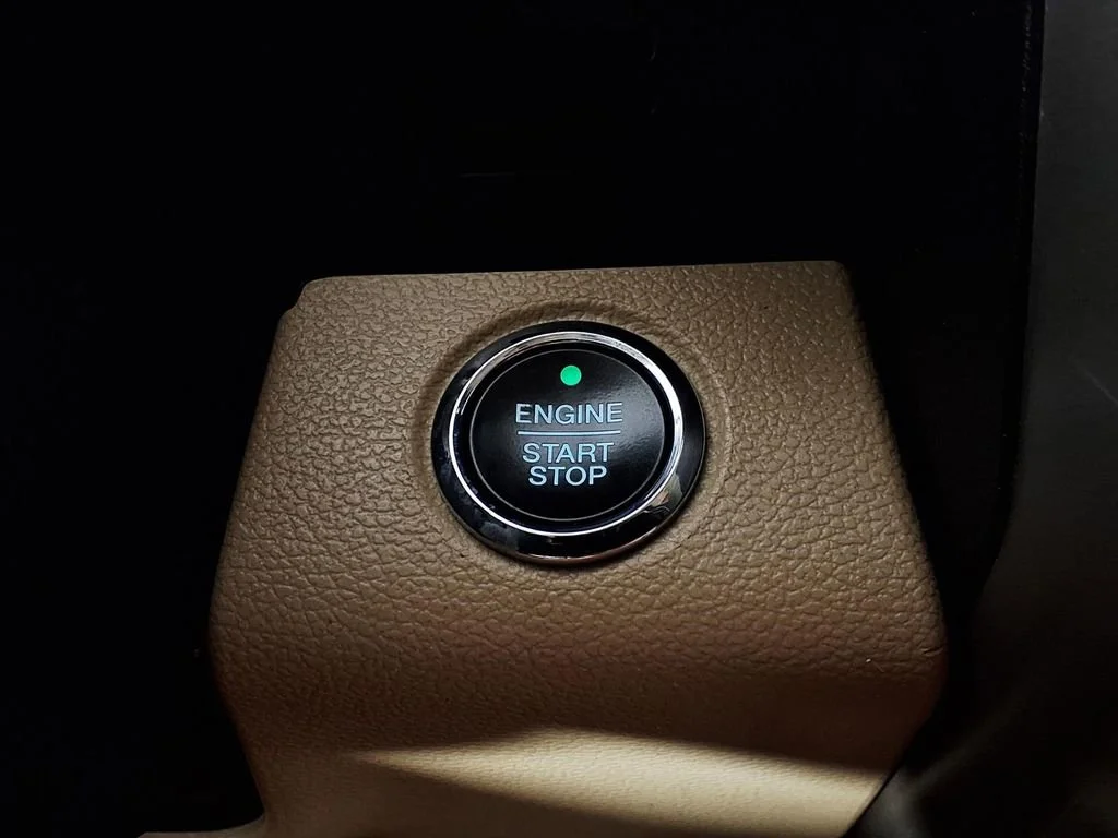 Used 2015 Caribou Metalli Ford XLT image 19