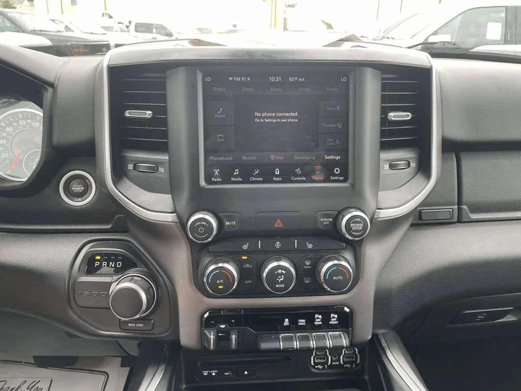 Certified Used 2019 White Ram Big Horn/Lone Star image 21