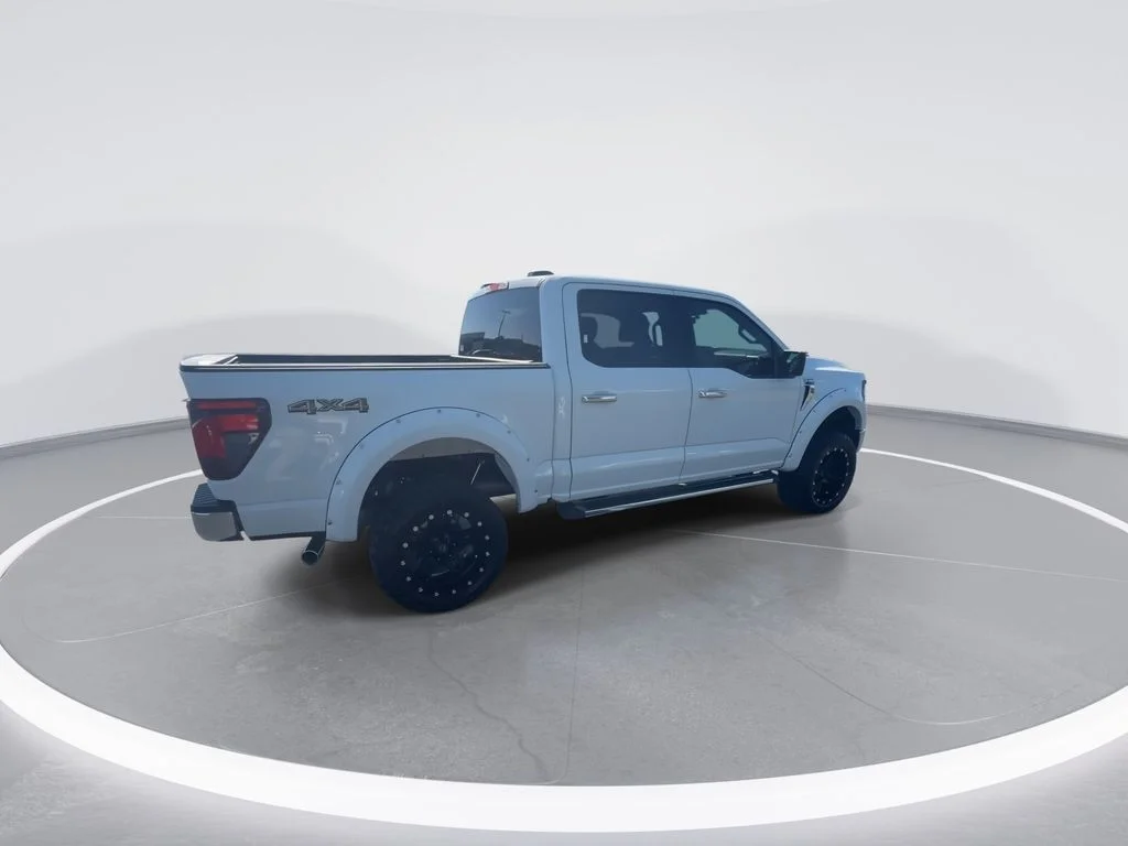 Used 2025 White Ford XLT image 9