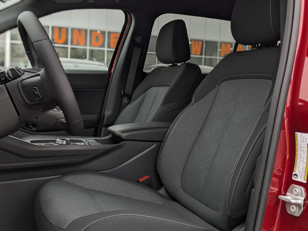 New 2026 Red Jeep Laredo - - 4x4 - 1.6L Turbo Hybrid - 12.3 Uconnect 5 Display - Selec-Terrain System & More! image 16