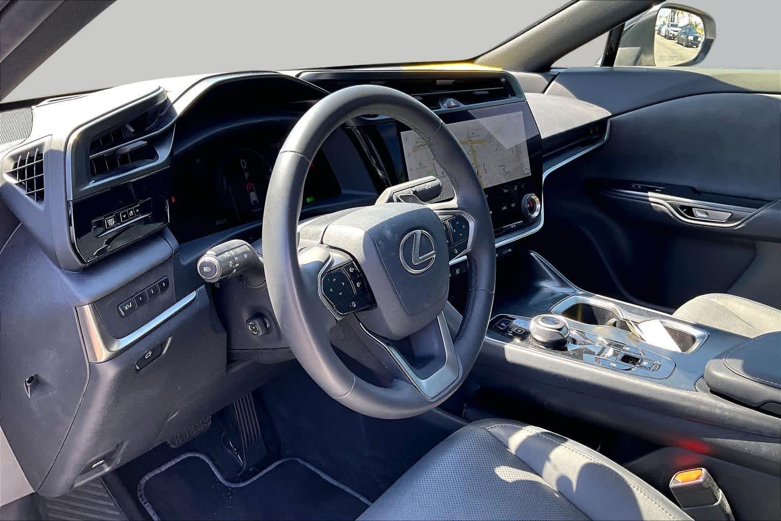 Certified Used 2023 Eminent White Pearl Lexus Premium image 18
