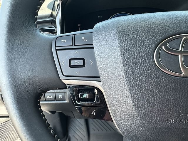 Certified Used 2025  Toyota SE image 25