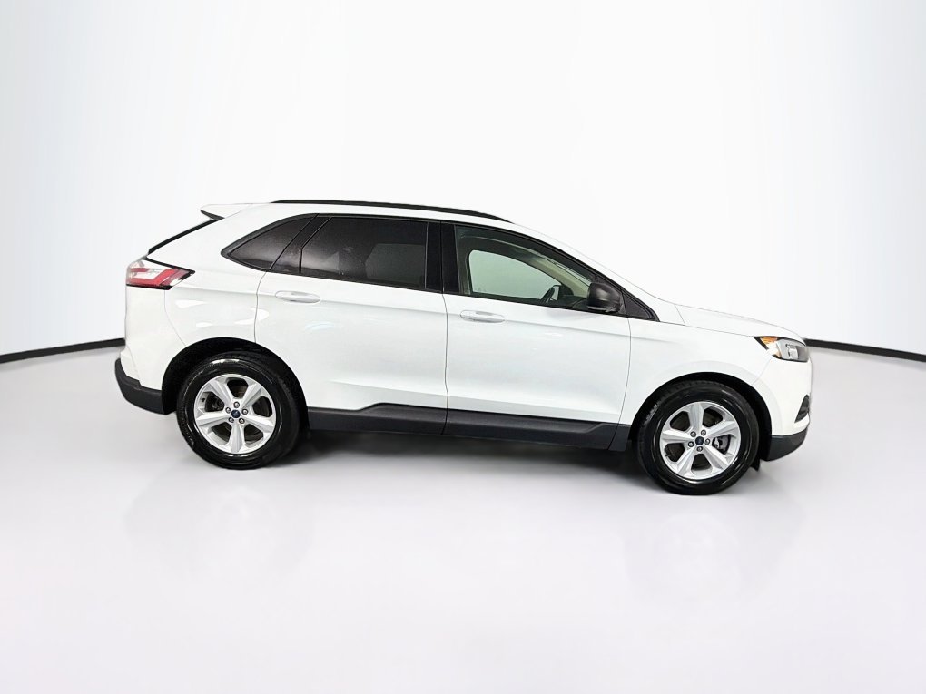 Used 2020 White Ford SE image 11