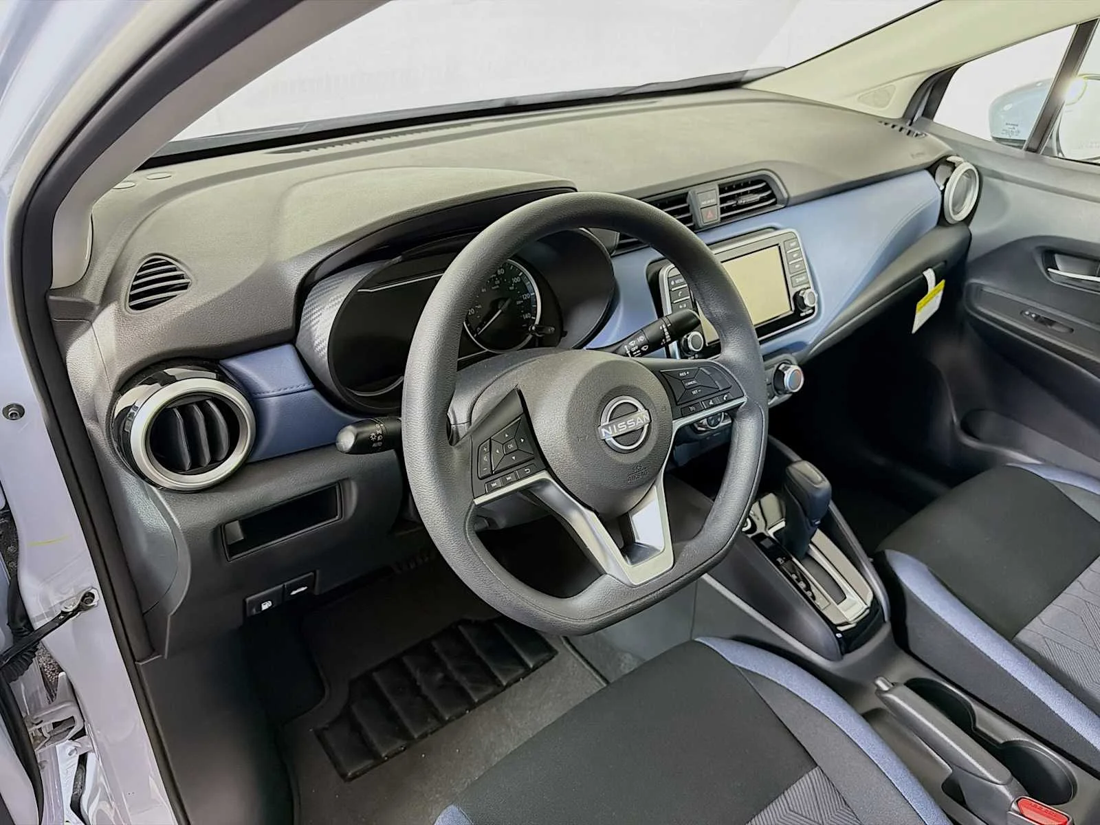 Certified Used 2025 Gray Sky Pearl Nissan SV image 7