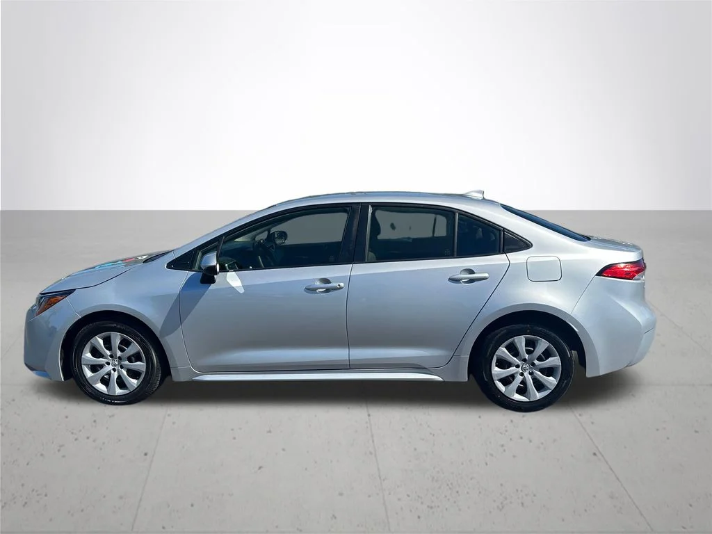 Used 2020 Silver Toyota LE image 10