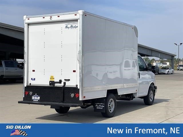 New 2025 Summit White GMC 1WT image 11