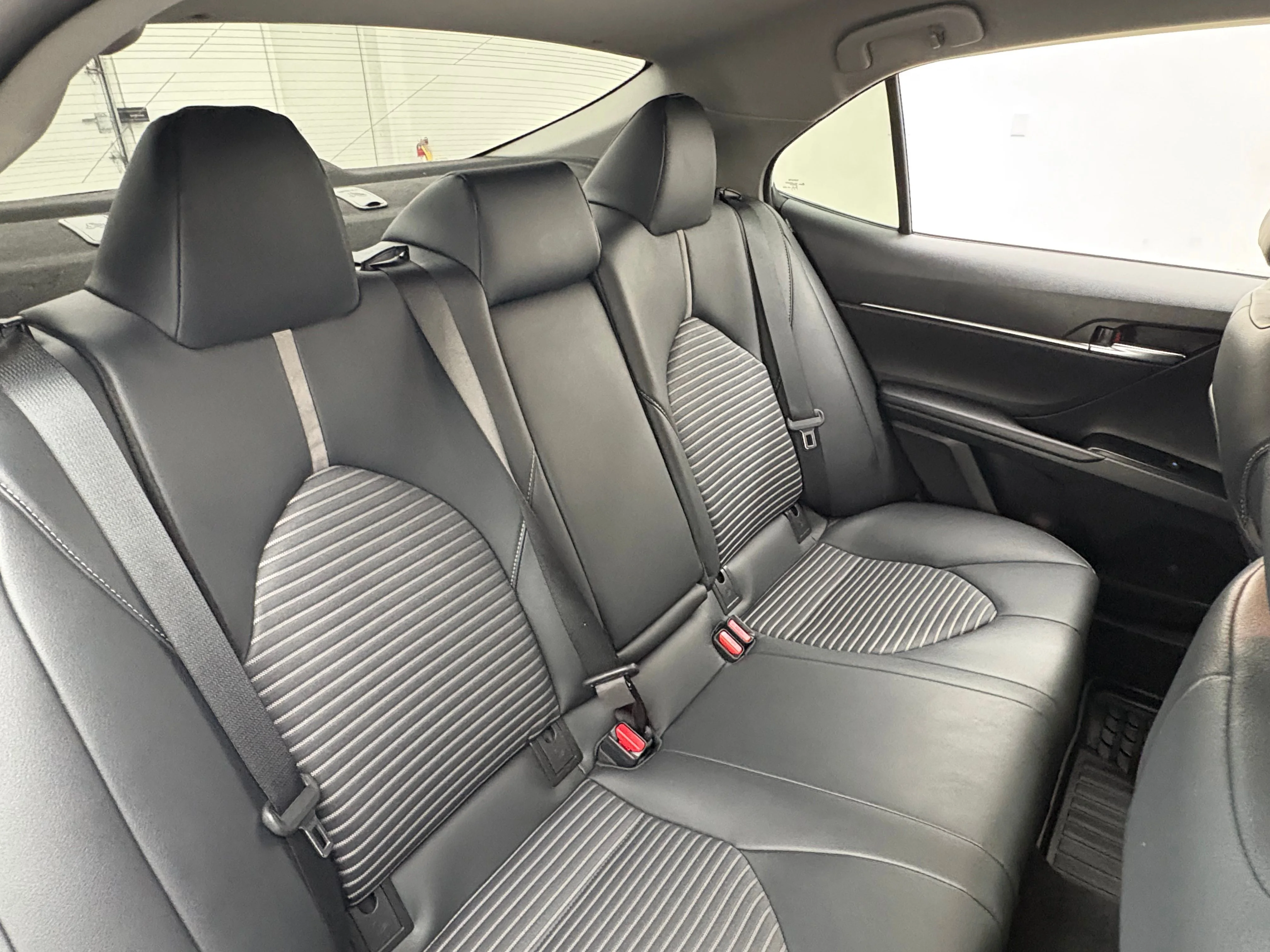 Used 2019 Celestial Silver Metallic Toyota SE image 34