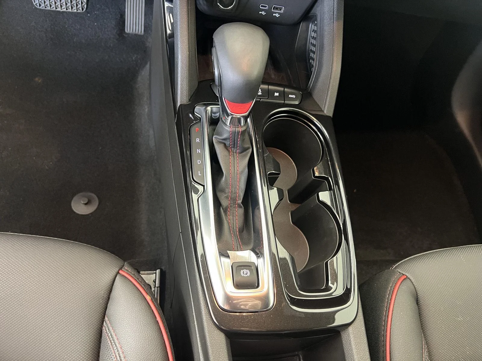 Used 2024 Summit White Chevrolet RS image 16