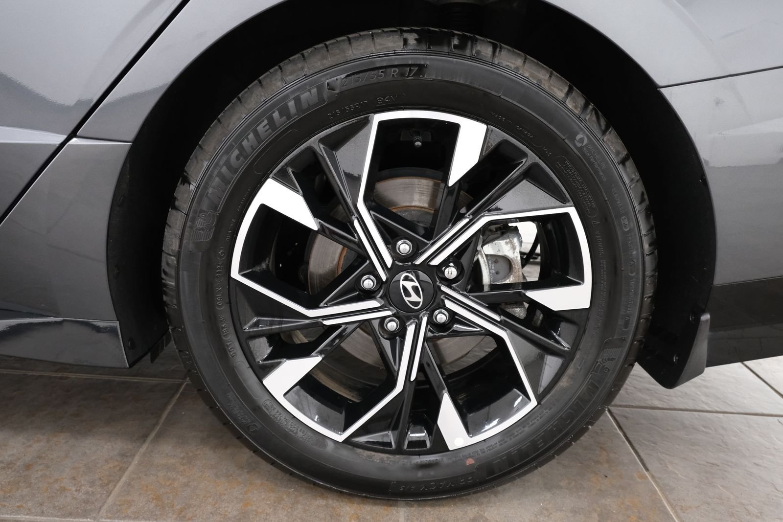 Used 2025 Portofino Gray Hyundai SEL image 35