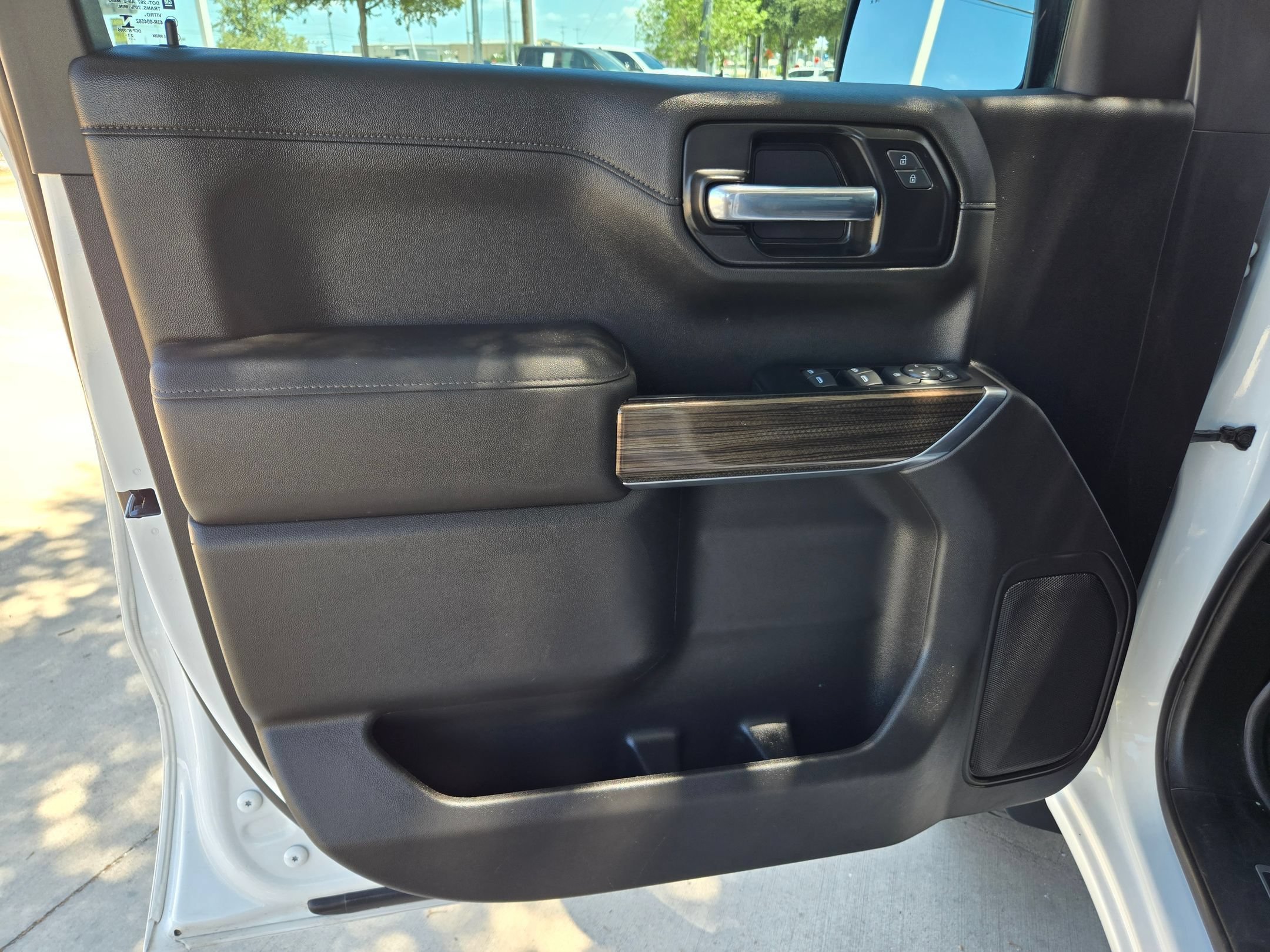 Used 2022 Summit White Chevrolet LT Trail Boss image 18