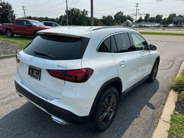 New 2026 Polar White Mercedes-Benz GLA 250 image 43