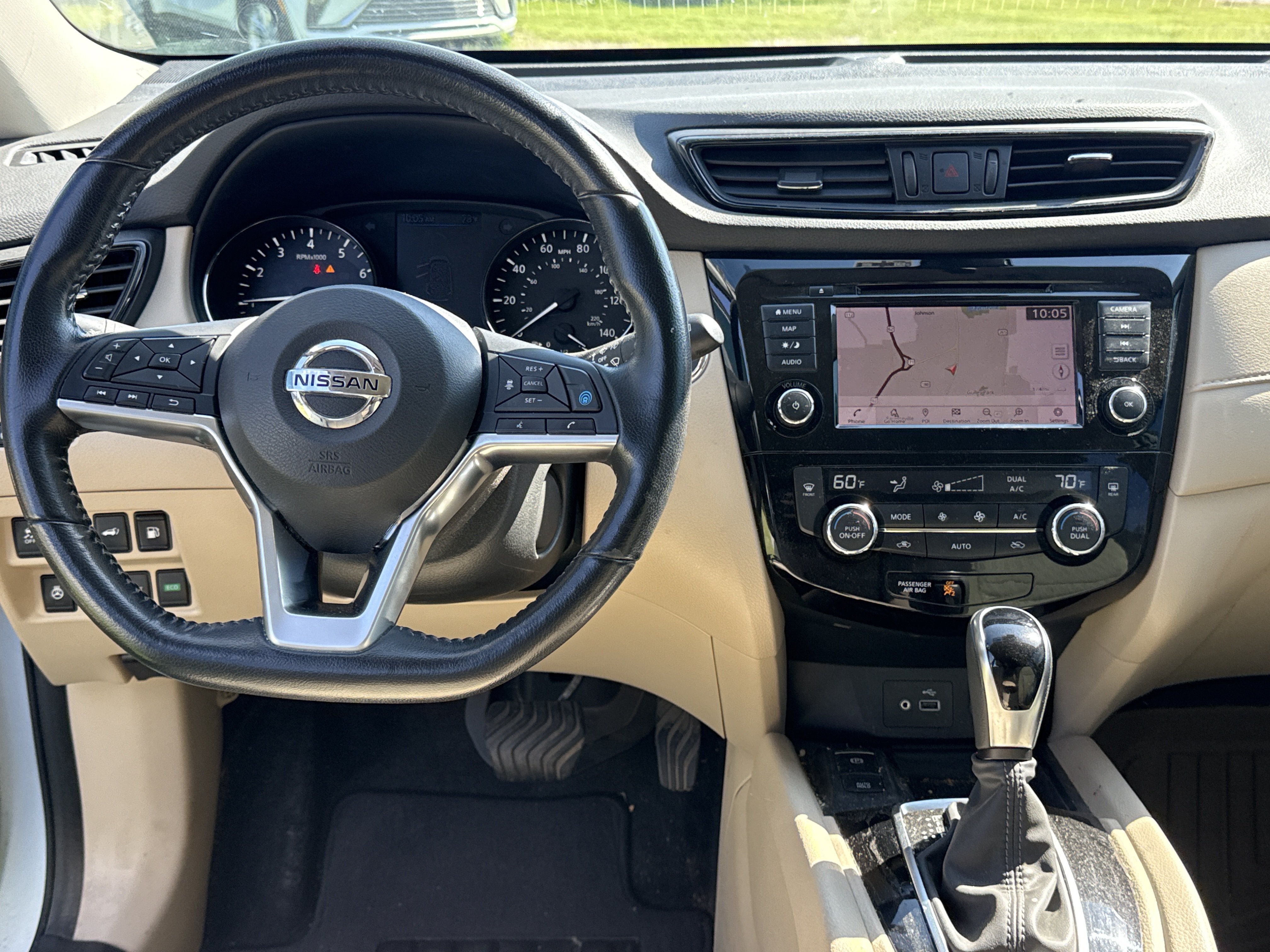 Used 2020 Pearl White Tricoat Nissan SV image 4