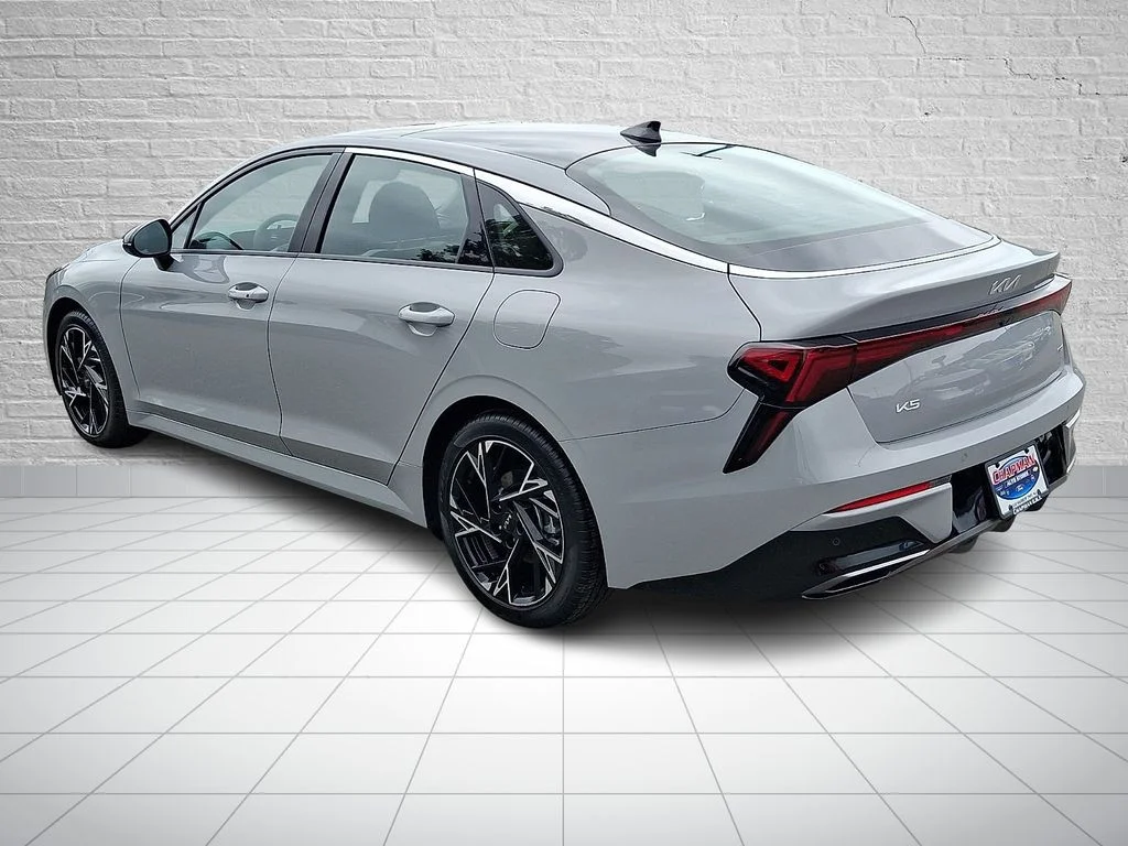 Used 2025 Gray Kia GT-Line image 6