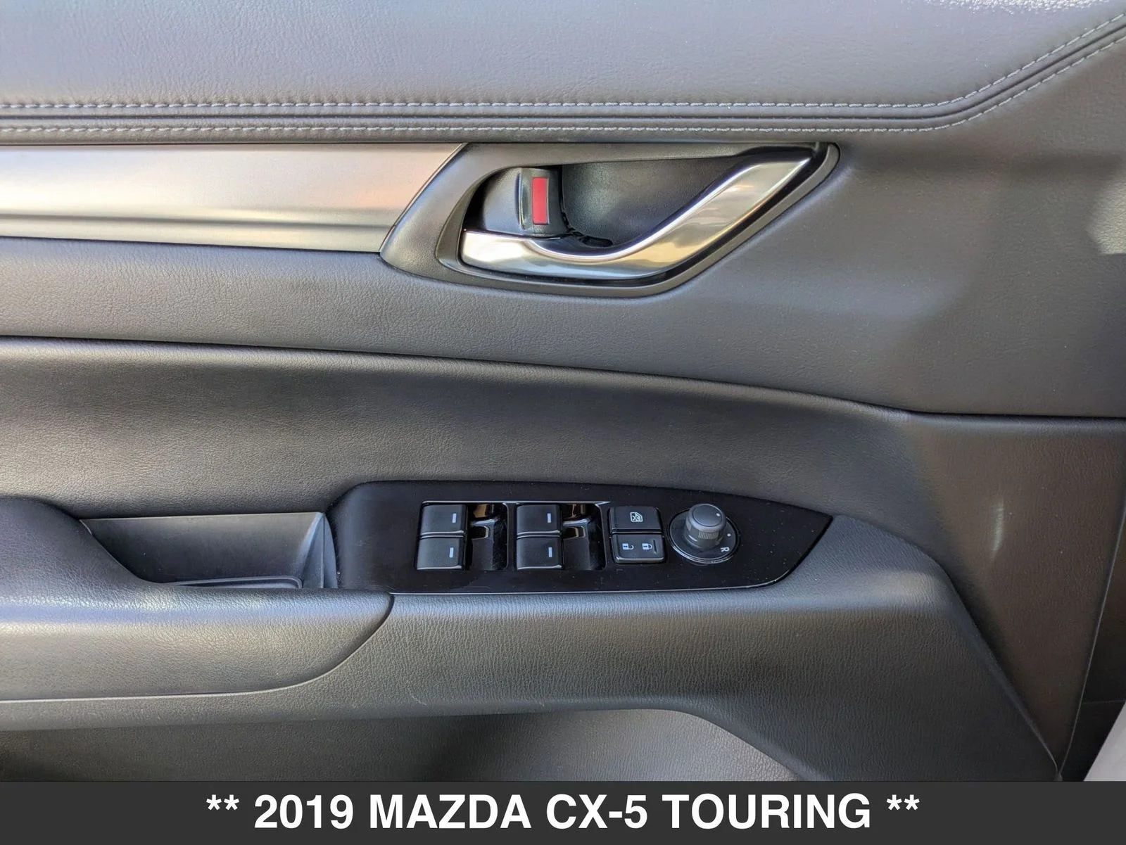 Used 2019 White Mazda Touring image 10
