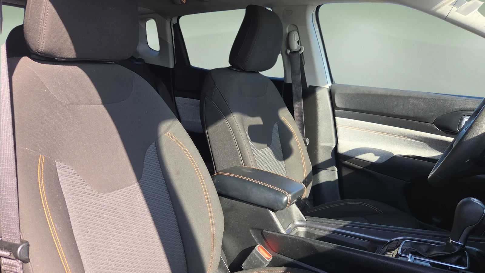 Used 2022 White Jeep Sport image 16