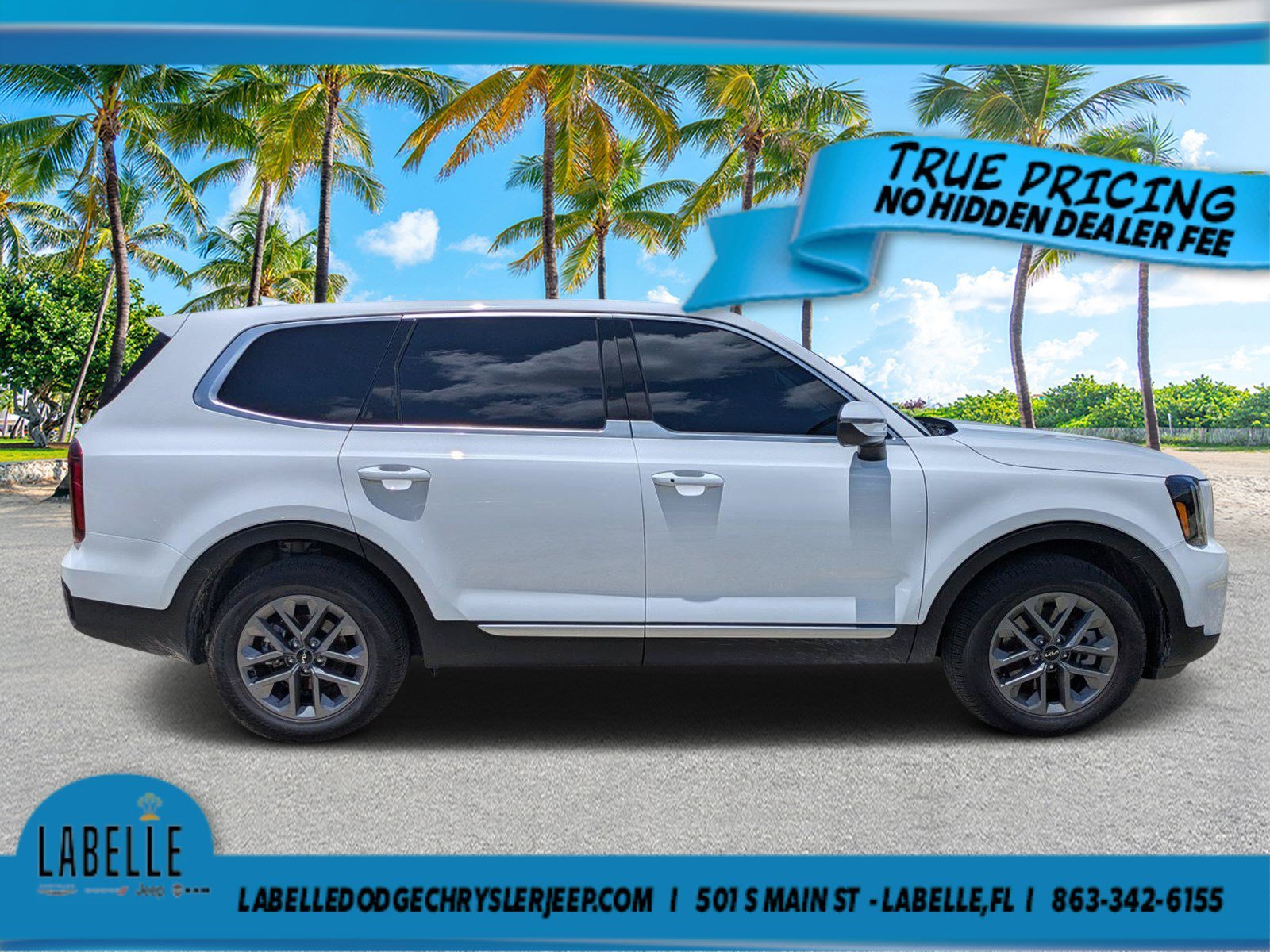Used 2025 Glacial White Pearl Kia LX image 2