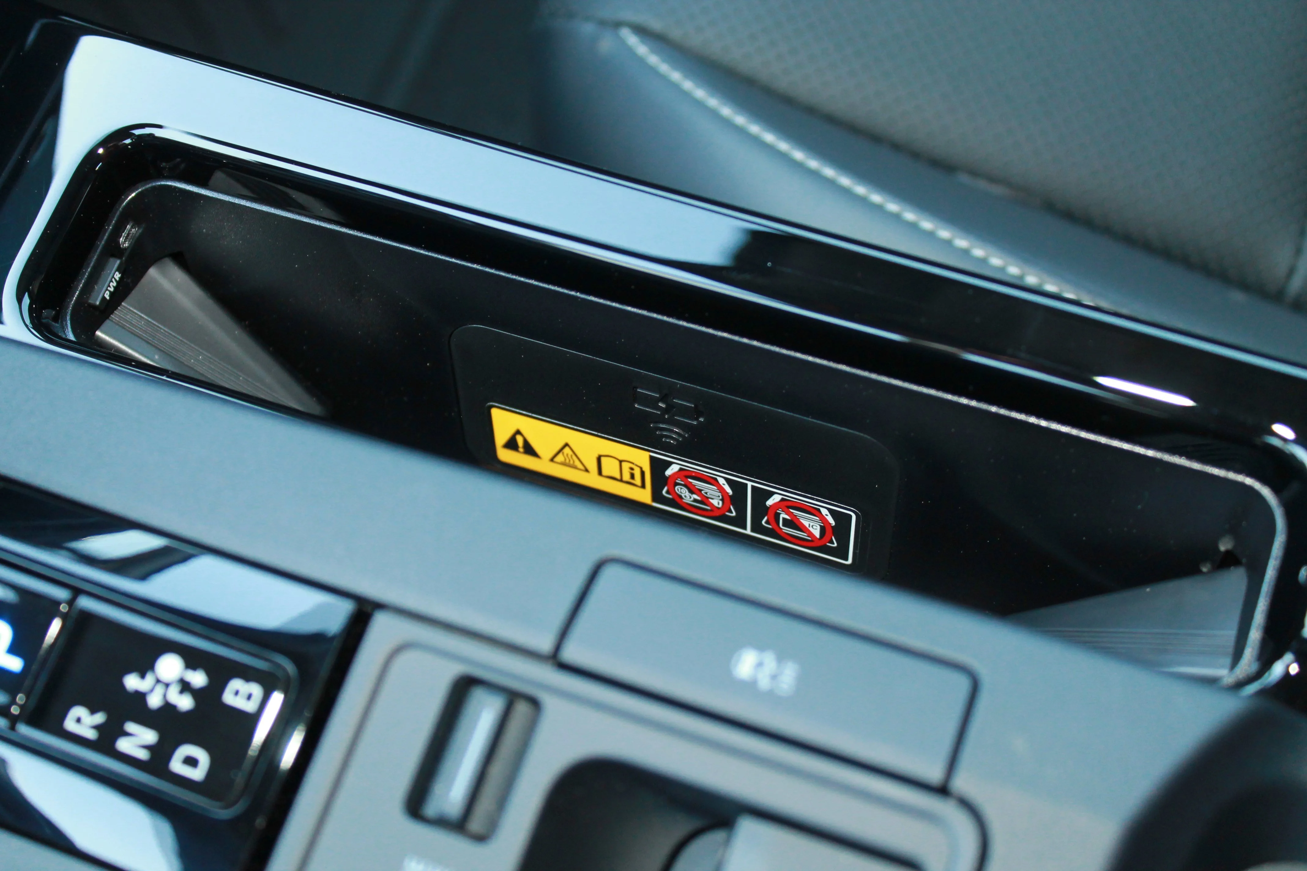 2026 Toyota Prius Nightshade - Photo 31