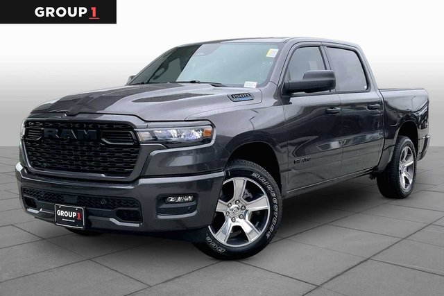 New 2026 RAM 1500 Express RWD Crew Cab - In-Stock