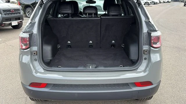Used 2024 Gray Jeep Limited image 24