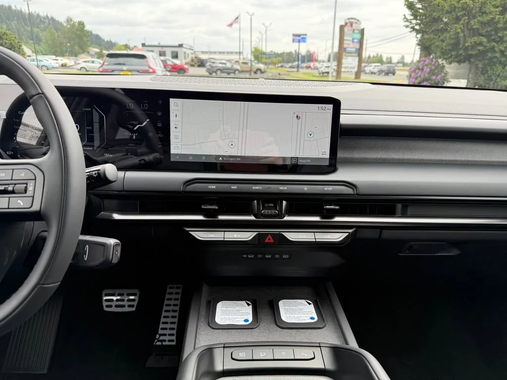New 2027 Wolf Gray Kia X-Line SX image 24