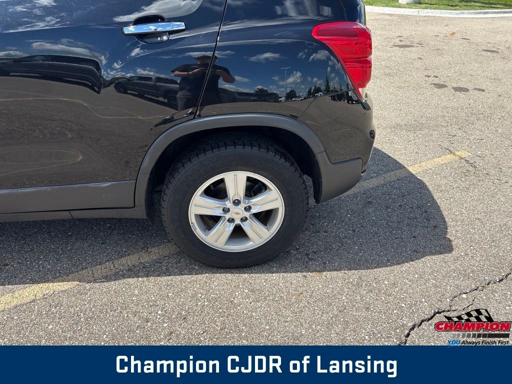 Used 2019 Black Chevrolet LT image 26