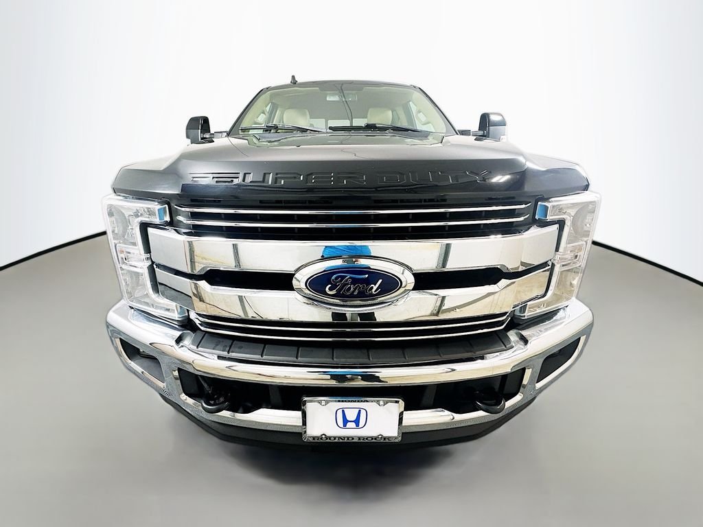 Used 2019 Black Metallic Ford Lariat image 2