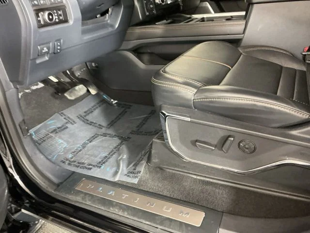 Used 2024  Ford Platinum image 20