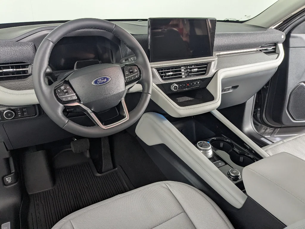 New 2026 Carbonized Gray Metallic Ford Platinum™ image 10
