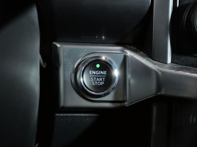 Certified Used 2023 White Ford Lariat image 24