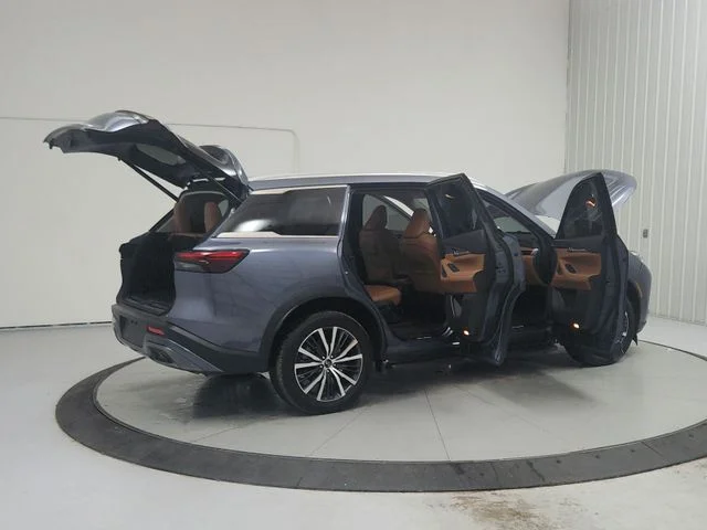 Used 2025 Blue INFINITI Sensory image 15