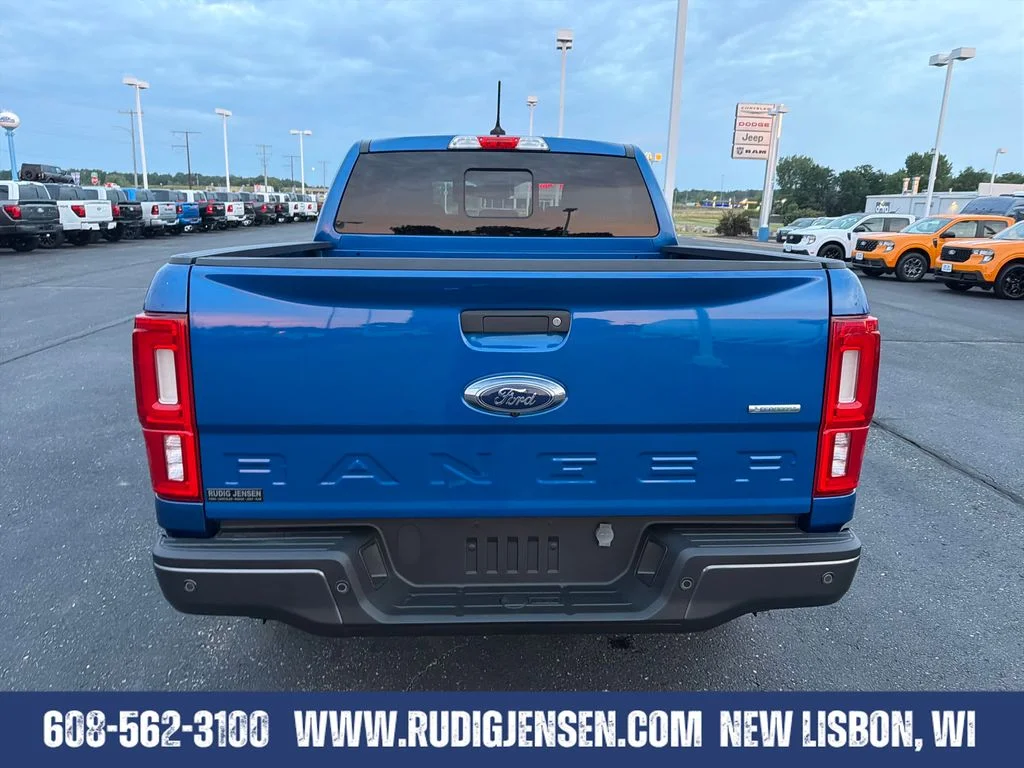 Used 2019 Blue Ford XLT image 4