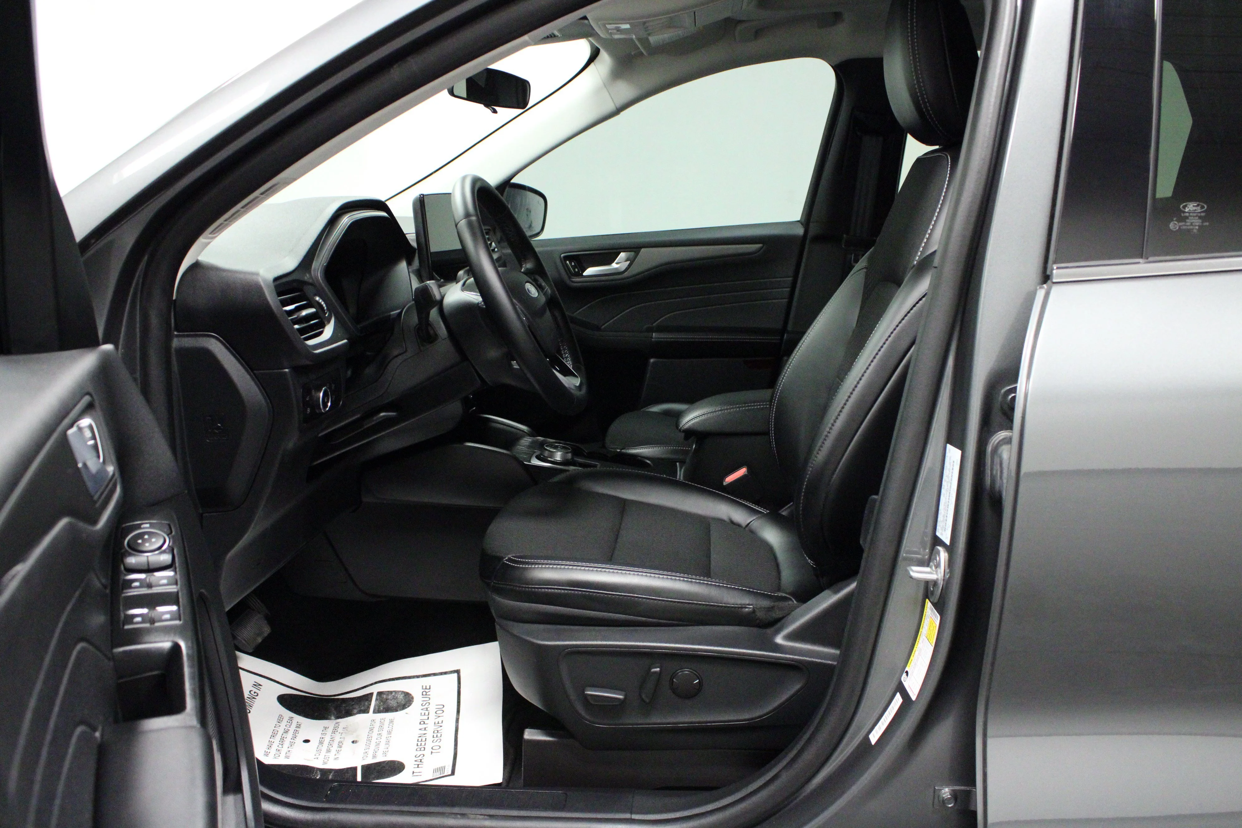 Used 2025 Gray Metallic Ford Base image 12